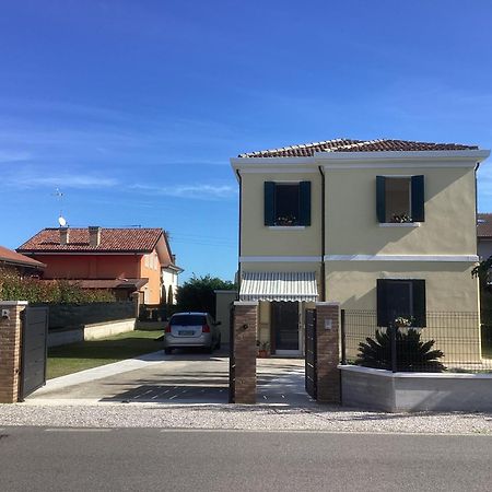 La Casa Gialla Scardovari Exterior photo